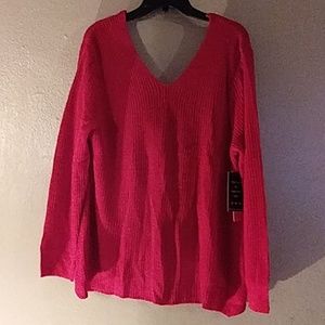Tie knot sweater